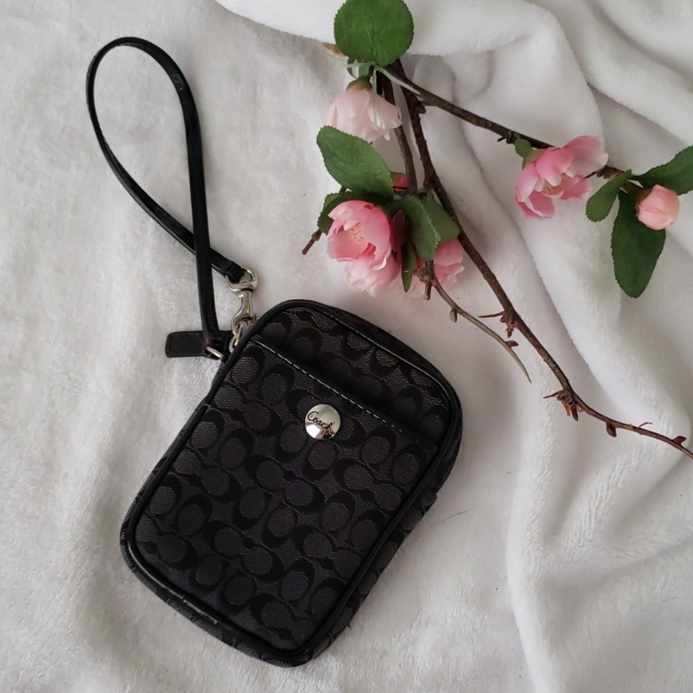 Coach signature canvas small wristlet